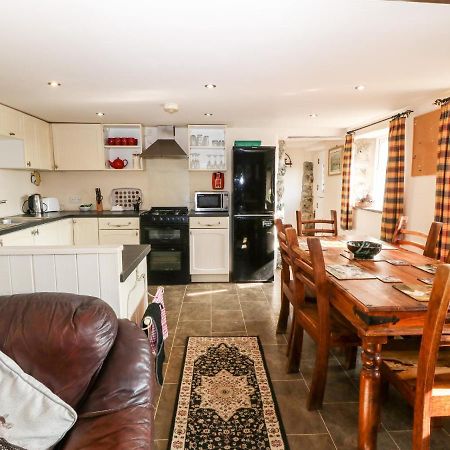 Bwthyn Yr Helyg Willow Cottage Llannor Bagian luar foto